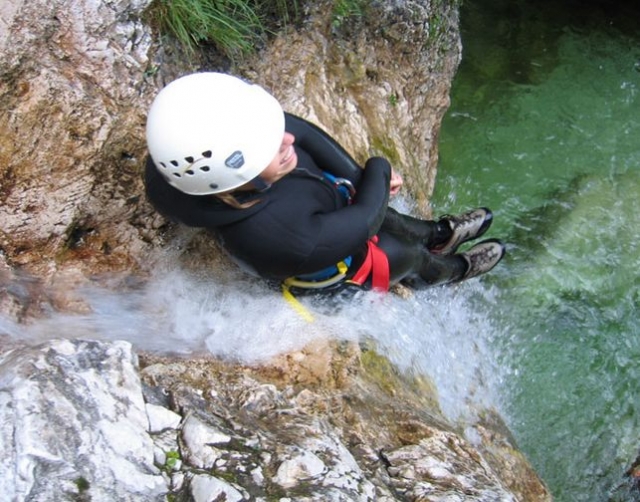  tobogán en un cañón
